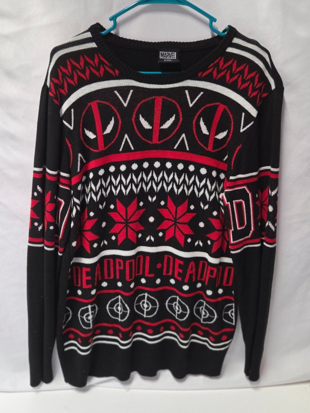 Marvel Deadpool Ugly Christmas Sweater – Men's Large